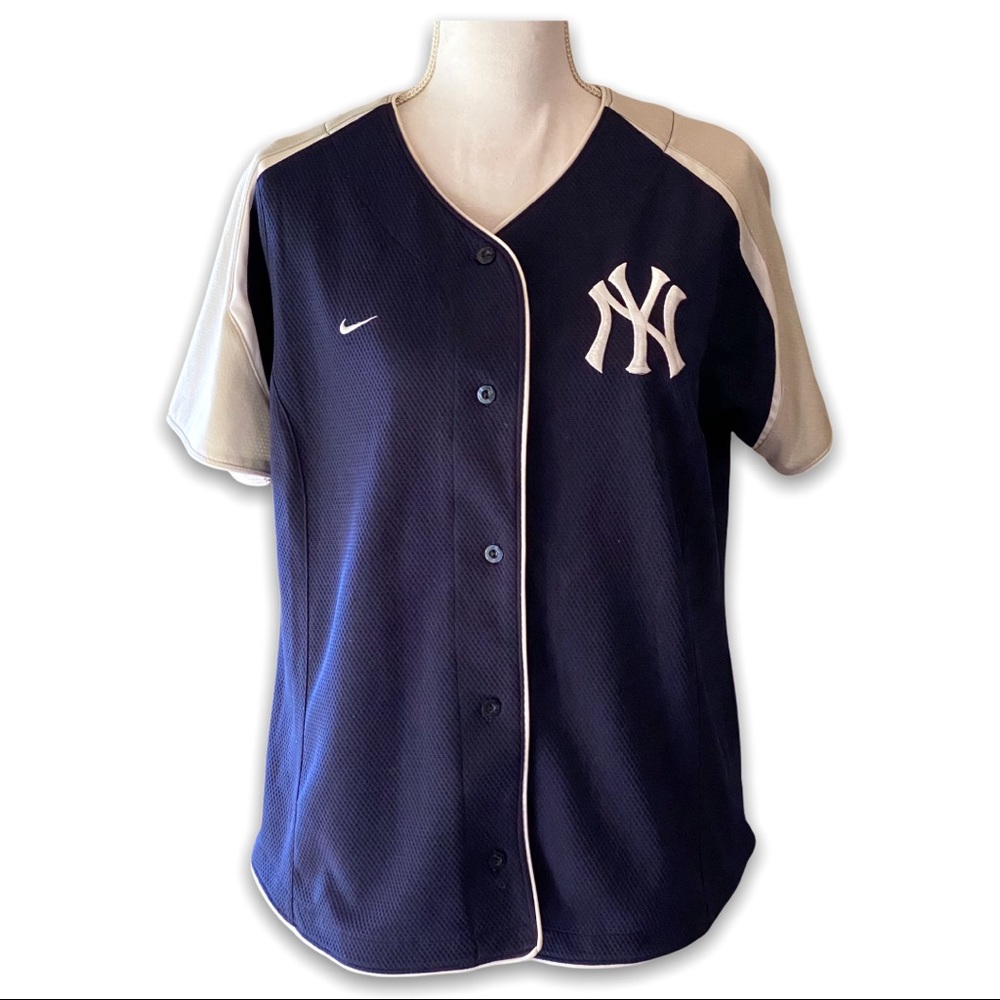 NIKE New York Yankees Jersey Shirt
